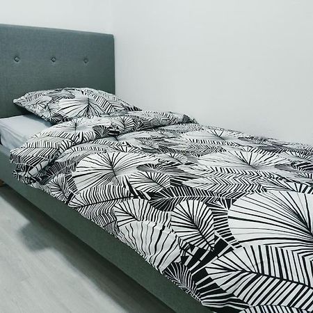 # Appartement Charmant 75 M2 Parking Gratuit 오베르네 외부 사진