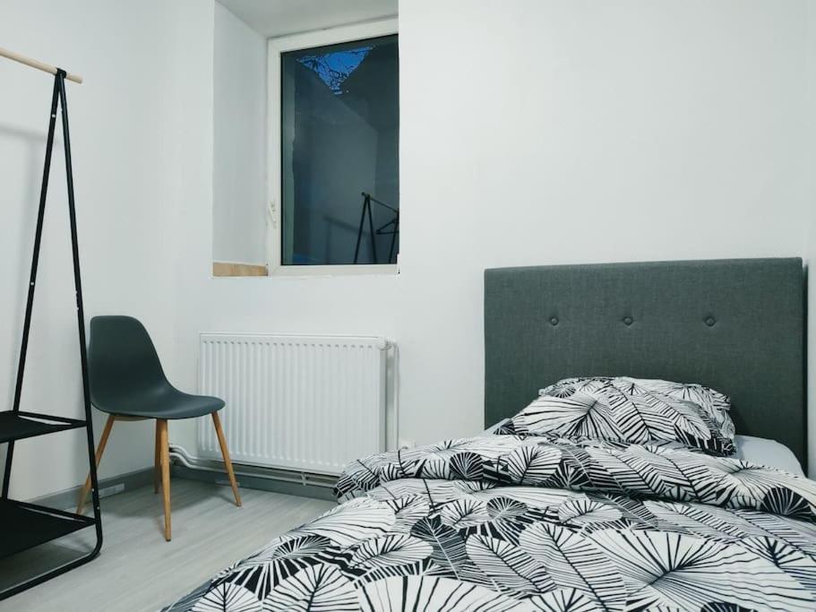 # Appartement Charmant 75 M2 Parking Gratuit 오베르네 외부 사진