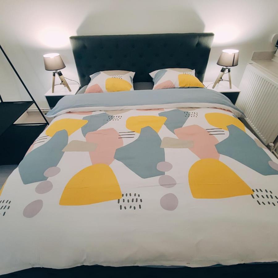 # Appartement Charmant 75 M2 Parking Gratuit 오베르네 외부 사진