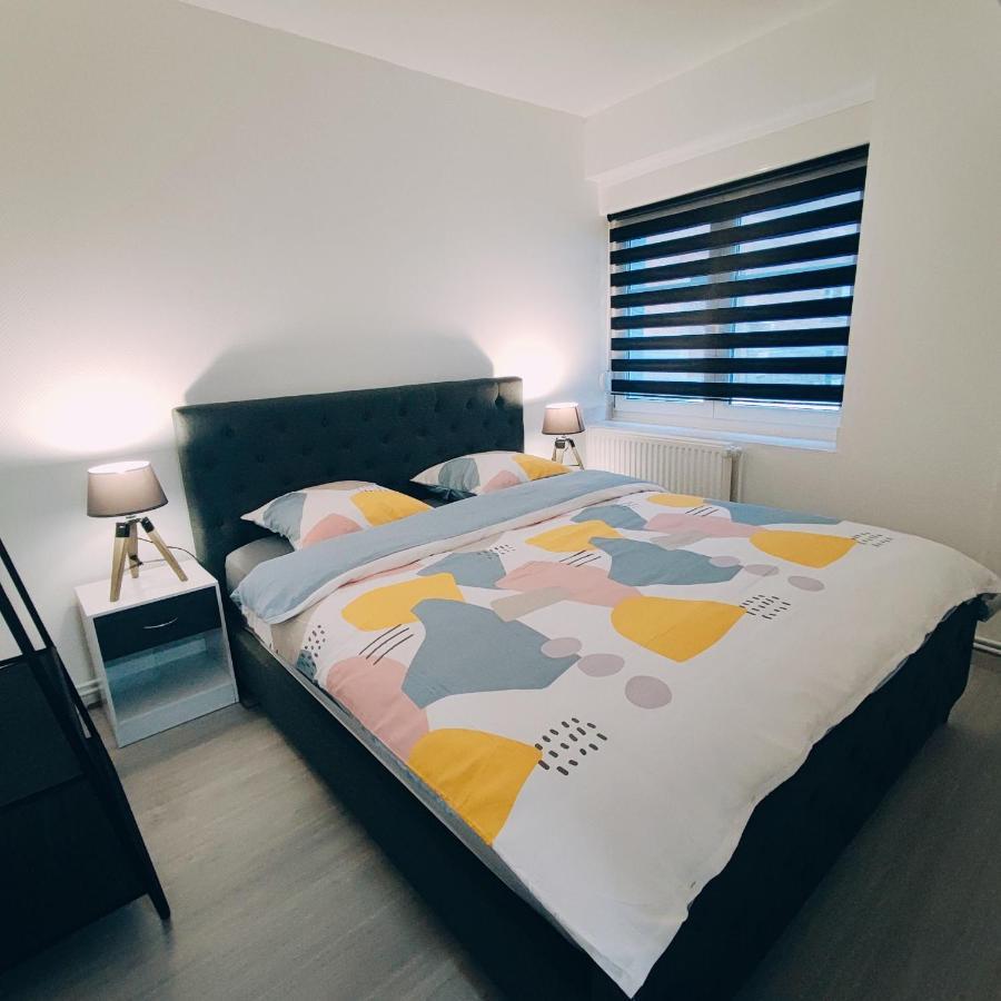# Appartement Charmant 75 M2 Parking Gratuit 오베르네 외부 사진